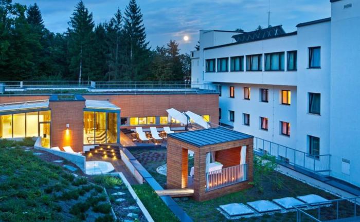 WELLNESS & SPA 2024/2025 BLED Hotel Astoria ***SUPERIOR